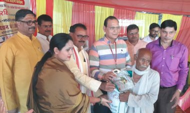 धान की नई प्रजाति का हुआ वितरण