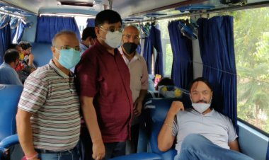लक्ष्मी नारायण मंदिर ने किया रक्त दान शिविर का आयोजन