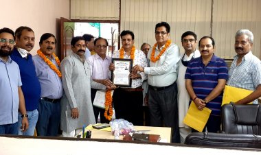 डॉ. पीयूष द्विवेदी बने नौएडा सिटीजन फोरम के चेयरमैन