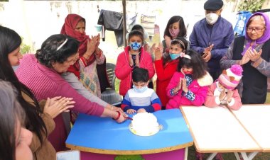 ईएमसीटी टीम ने वर्ष के अंतिम दिन को वृद्धाश्रम में मनाया