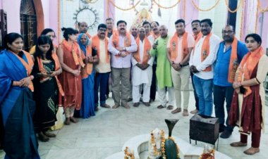 मनकामेश्वर मंदिर एवं शांभवी महामुद्रा ट्रस्ट ने की हनुमान कथा एवं भजन संध्या