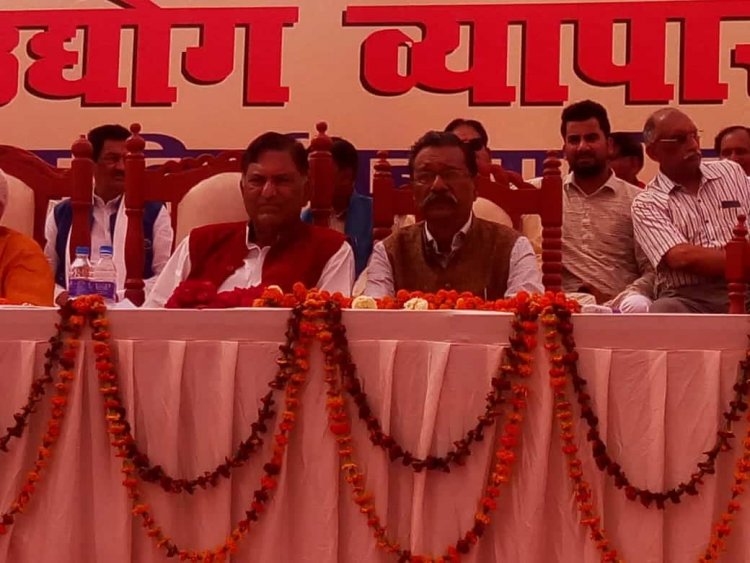 ऑनलाइन ट्रेडिंग से खुदरा व्यापार बर्बादी के कागार पर है - नरेश कुच्छल