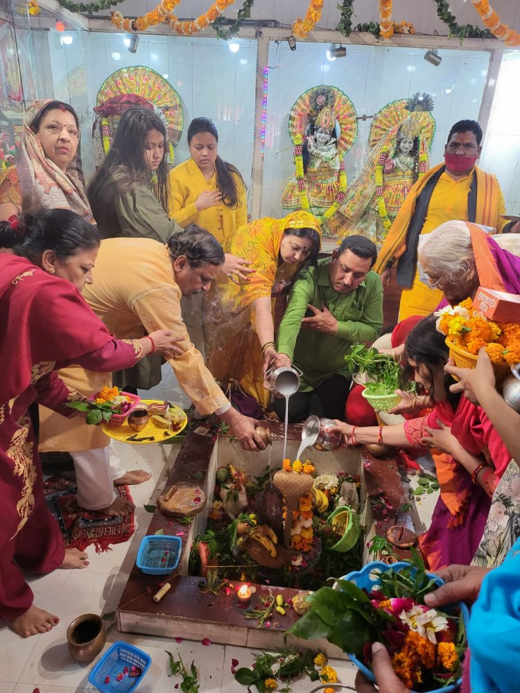 महाशिवरात्रि पर हुआ भगवान शिव का रूद्राभिषेक