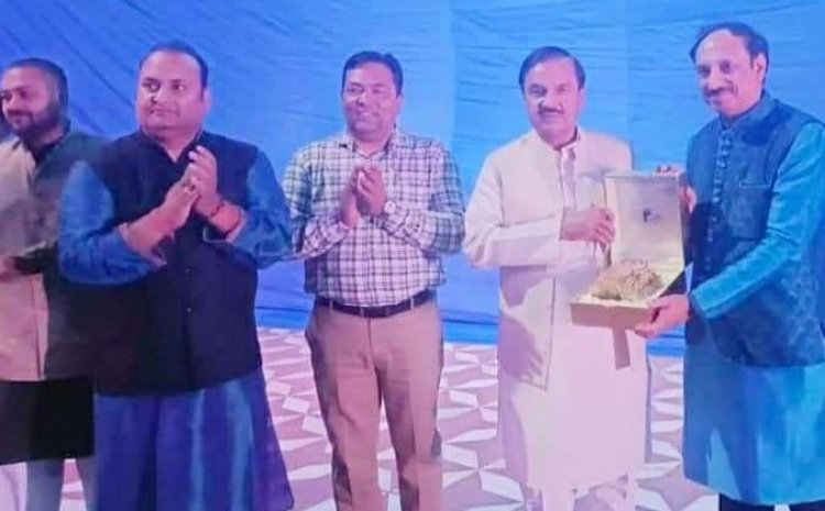 ग्रेटर नोएडा : ओमेक्स कनॉट प्लेस में बना ‘ओह ताज’ आम जनता के लिए खुला