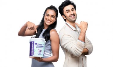 चैंपियन उत्‍पाद ‘स्‍मार्टकेयर हाइड्रोलॉक’ को लॉन्‍च करने के लिए एशियन पेंट्स ने दो चैंपियंस को अपने साथ जोड़ा