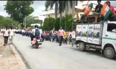 महर्षि भारद्वाज बाबा रामदास किशोर इंटर कॉलेज से निकला प्रभात फेरी