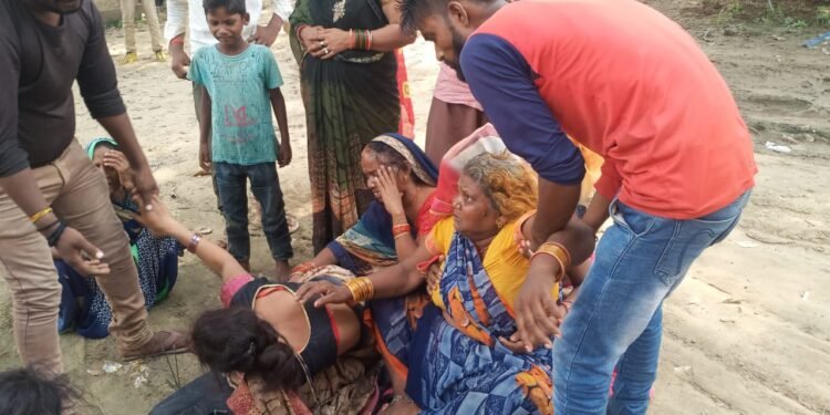 पत्नी से हुआ विवाद और झुल गया फंदे  पर