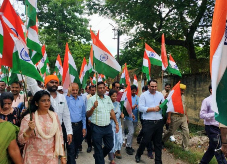 हर घर तिरंगा यात्रा का निकला पद यात्रा