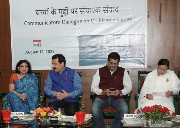 बच्चों को मीडिया साक्षर बनाने की जरूरतः प्रो. संजय द्विवेदी