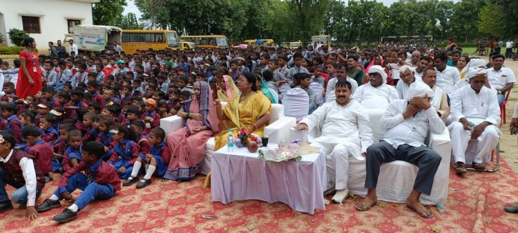 एसएस पब्लिक स्कूल में धूमधाम से मनाया गया स्वतंत्रता दिवस