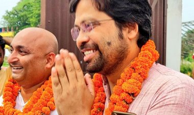 बेरोज़गारी के खिलाफ अनुपम की 'हल्ला बोल यात्रा' को मुंगेर खगड़िया बेगूसराय में भी जोरदार समर्थन