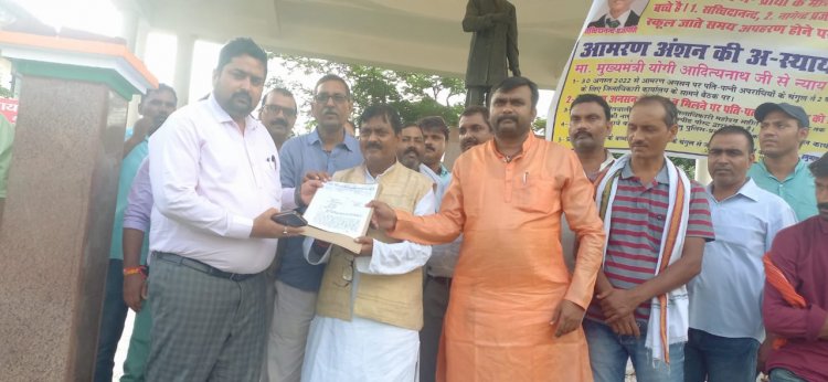 पुरानी पेंशन बहाली के लिए एक मंच पर आएं कर्मचारी-  दुर्गेश श्रीवास्तव