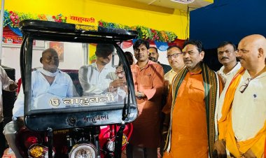 गरीब की रोटी तैयार कर रहा ई रिक्शा- अरुण सिंह