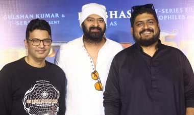 आदिपुरुष के 3डी टीज़र की स्क्रीनिंग को मिला  तेलुगु मीडिया का जबरदस्त रेस्पॉन्स