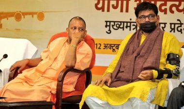  योगी ने जेवर के एयरपोर्ट के द्वितीय चरण के प्रभावित किसानों को लखनऊ में दिया दीपावली का नायाब तोहफा