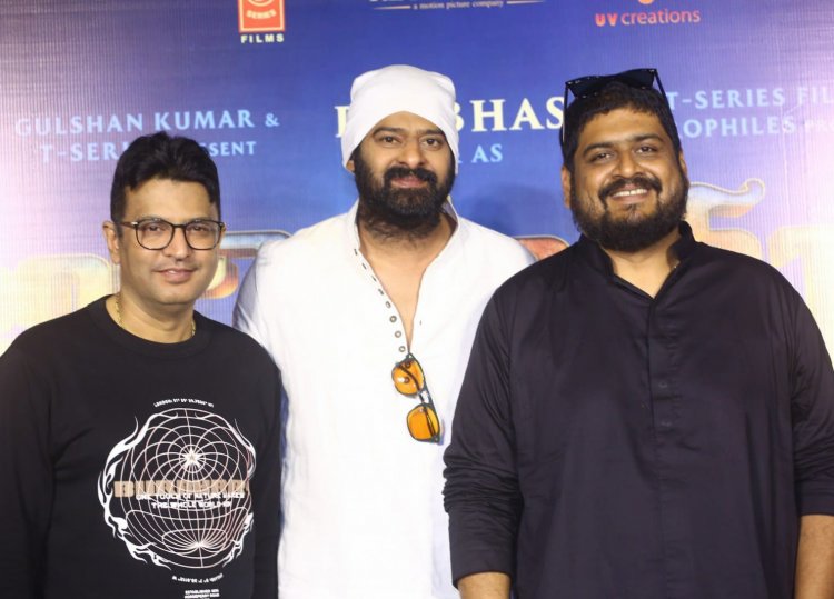 आदिपुरुष के 3डी टीज़र की स्क्रीनिंग को मिला  तेलुगु मीडिया का जबरदस्त रेस्पॉन्स