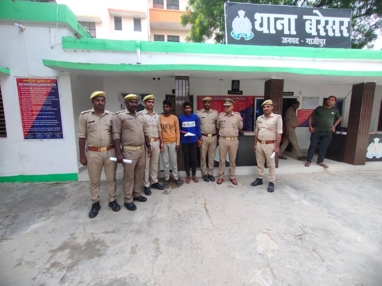 गैंगस्टर एक्ट में वांछित दो अभियुक्त गिरफ्तार