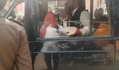 पीजी कॉलेज का छात्र नेताओं ने की तालाबंदी, हुई गिरफ्तारी