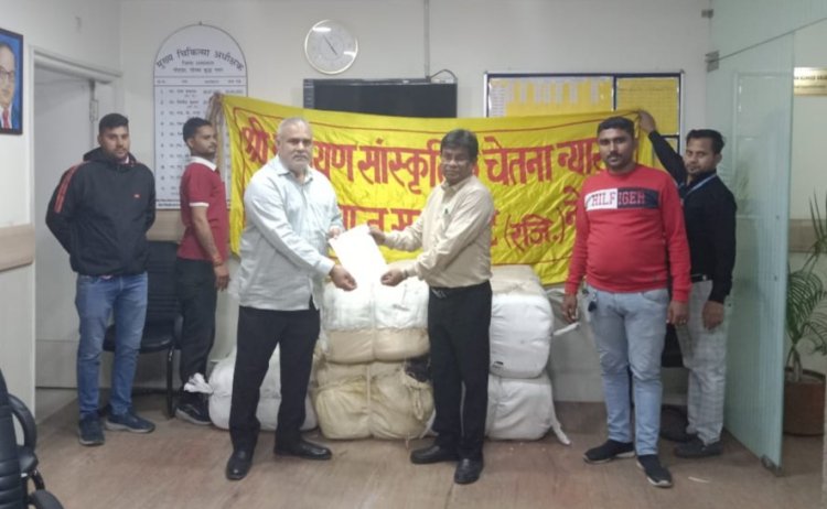 डा. राजन कुमार ने दिए जिला चिकित्सालय में 200 कम्बल