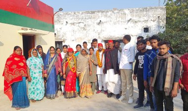 छात्रसंघ पूर्व उपाध्यक्ष सैकड़ों कार्यकर्ताओं के साथ बने सपाई