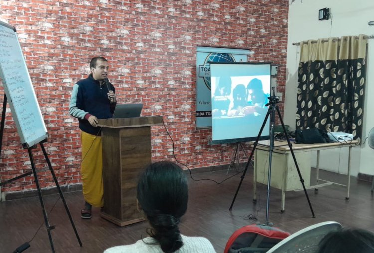 टोस्टमास्टर्स क्लब के सहयोग से "सर्च फॉर मीनिंग एंड माइंडफुलनेस" पर एक व्याख्यान पर किया आयोजन