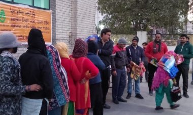 भारतीय सिंधु सभा ने किये गर्म कपड़े व कंबल वितरित