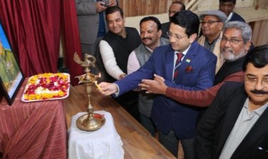 नेताजी सुभाष चंद्र बोस की स्मृति में कवि सम्मेलन का हुआ आयोजन