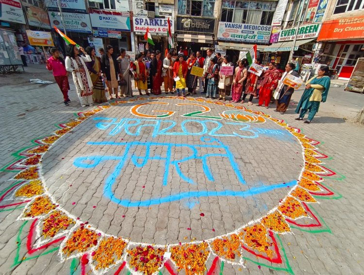 नोएडा भाजपा महिला मोर्चा द्वारा प्रधानमंत्री को धन्यवाद