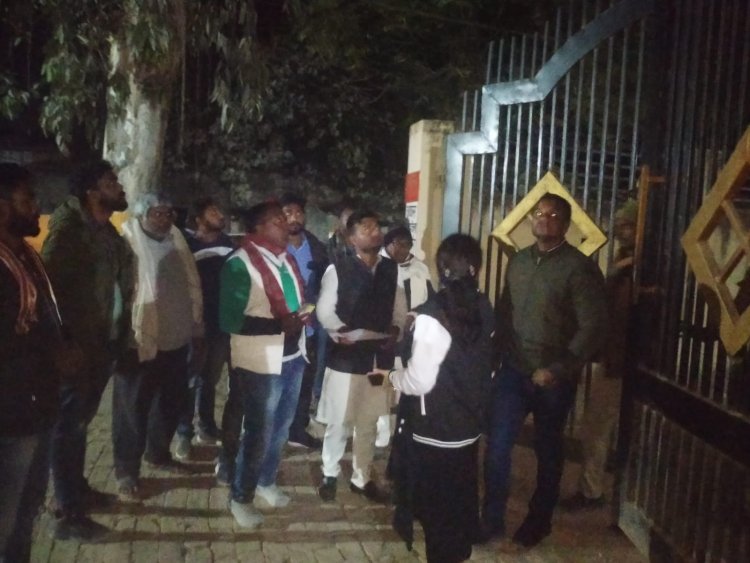नेपाल दुर्घटना में हुए मृत युवको के परिजनो ने दी आंदोलन की चेतावनी