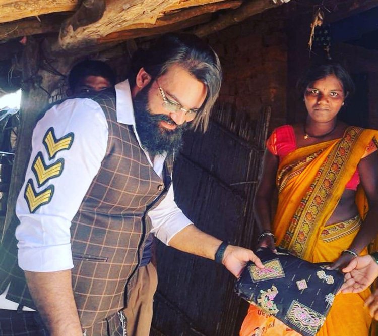 शिव आर्यन पहुंचे अनाथालय अपने जन्मदिन को बेहद खास अंदाज में मनाने के लिए