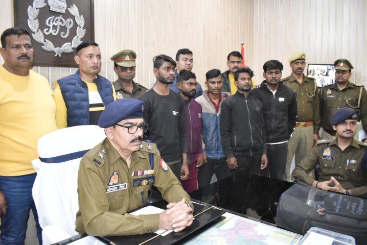 एन्ड्राइड फोन, तमंचा, व मोटर साइकिल के साथ लुटेरे गिरफ्तार