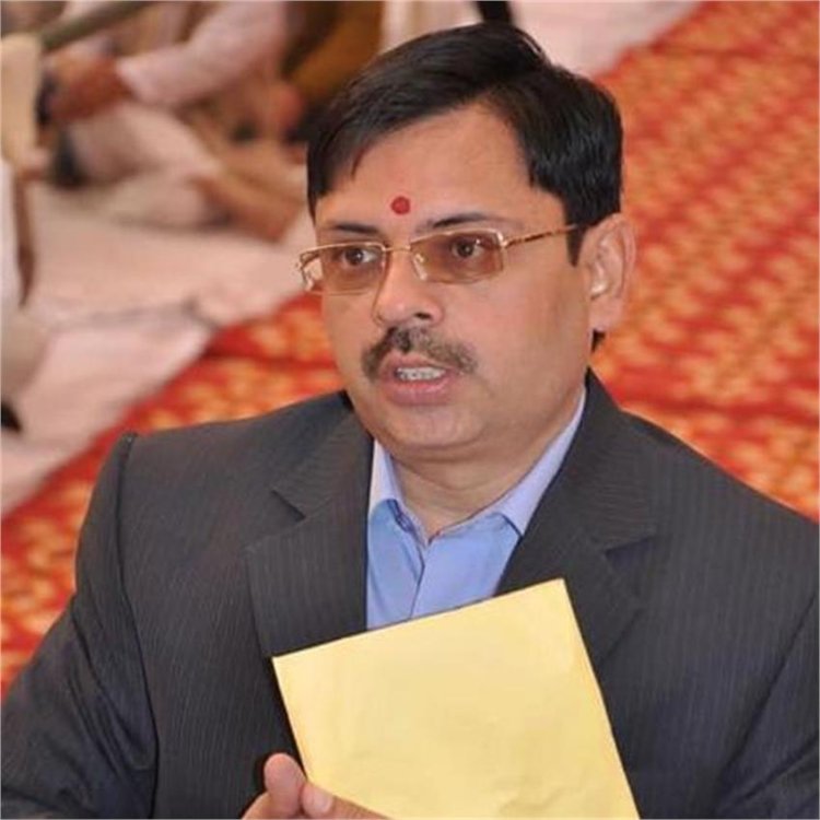 आप भ्रष्टाचार व कुशासन से जनता का ध्यान भटका रही-कपूर