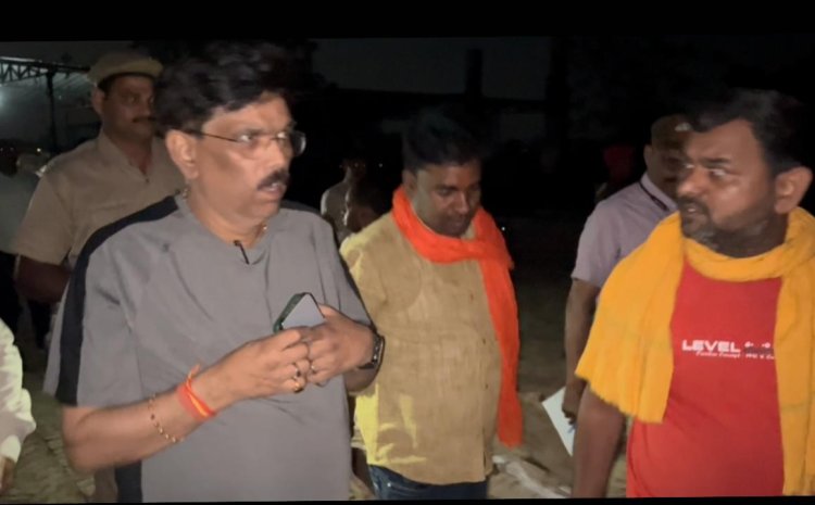 विशेष सचिव ने किया अस्थाई गौशाला का औचक निरीक्षण