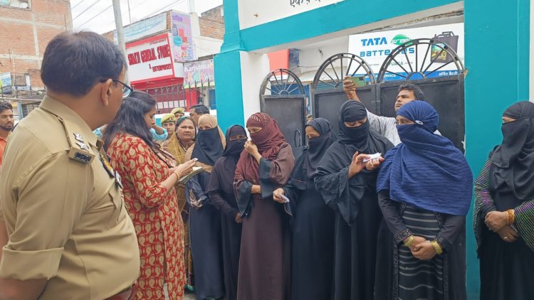 कड़ी सुरक्षा के बीच चल रहा मतदान