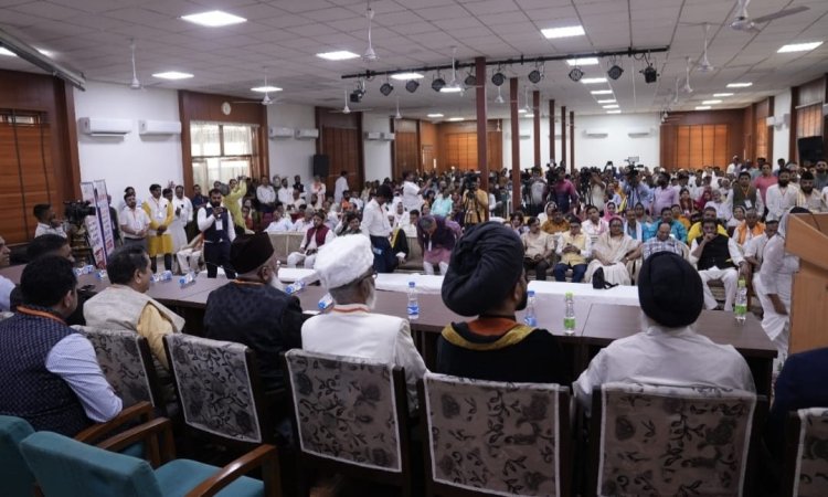 आरएसएस बनाएगा मुसलमानों को साधने की नई रणनीति