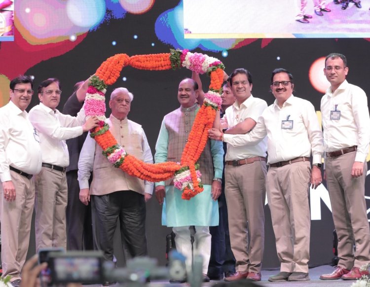 एलन ने संस्कार से सफलता सिद्ध की : लोकसभा अध्यक्ष बिरला