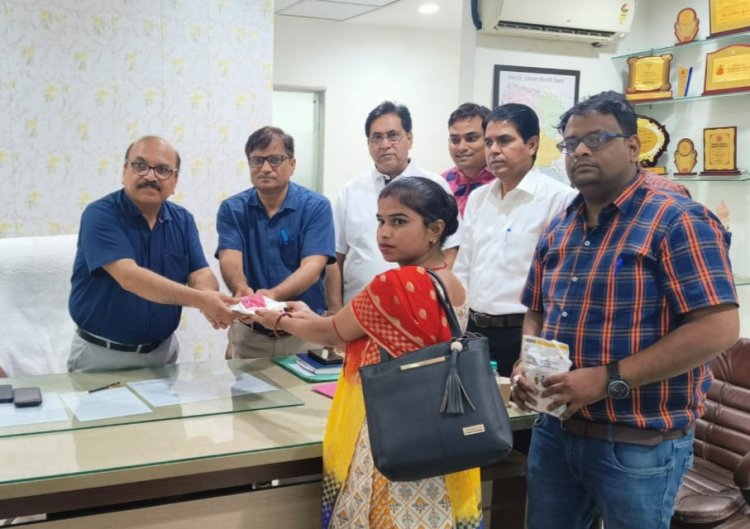 प्रधानमंत्री मातृ वंदना योजना-2.0 की प्रथम लाभार्थी का फार्म भरा गया