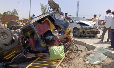 अनियंत्रित कार ने टेंपो में मारी टक्कर, आधा दर्जन घायल