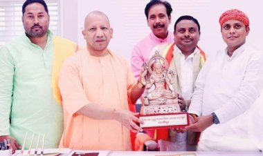 गुड्डू राजभर और राजेश भारद्वाज पहुंचें योगी दरबार, जनपद में मचा हलचल 