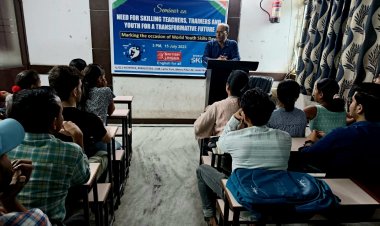 युवा अपनी क्षमता पहचानें और कौशल संपन्न बनेंः बीरबल झा 