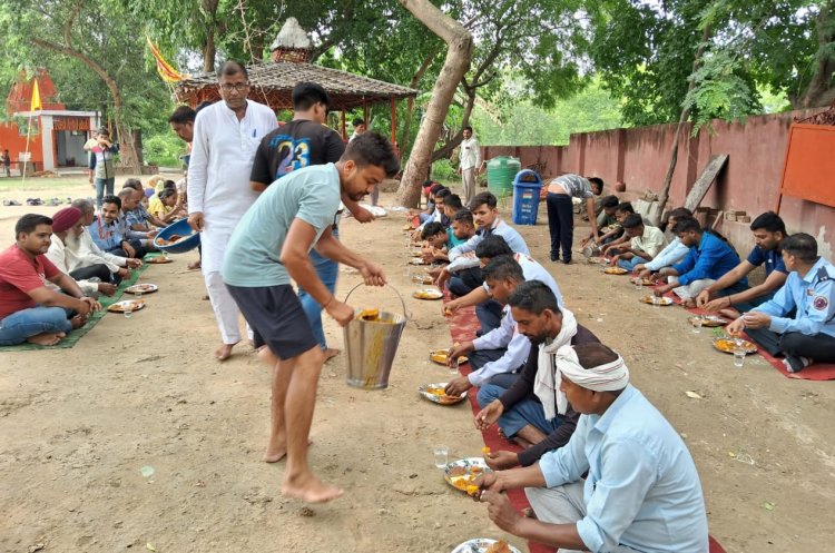 तपोभूमि ब्रम्हचारी कुटी में गुरू पूर्णिमा का पर्व धूमधाम मनाया गया