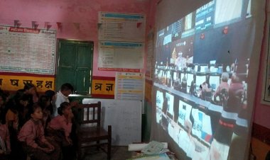 चंद्रयान 3 सफल होने पर बच्चों संग अध्यापकों व अभिभावकों , मे दिखा उत्साह