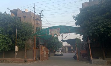 आरडब्ल्यूए-73 चुनाव से पहले सोसाइटी में रोष, निवासियों ने कहा लिस्ट में नाम नहीं तो वोट किसे दें