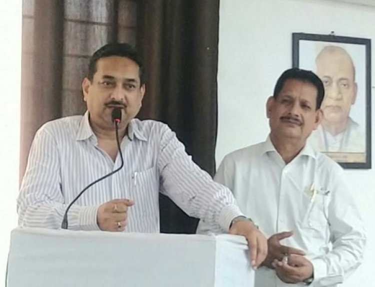 जीएसटी पर हुए सेमिनार में जीएसटी कौंसिल द्वारा किए गए नवीनतम बदलाव पर हुई चर्चा
