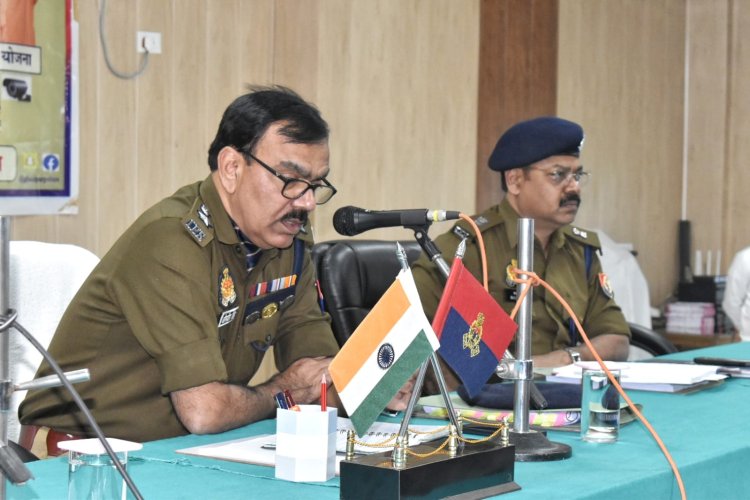 थाने के हिस्ट्रीशीटरो पर थाने के सिपाही और थाना प्रभारी रखें नजर - एसपी ओमवीर सिंह