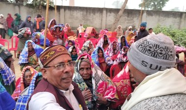 भाजपा नेता संकठा मिश्रा ने सैंकड़ो गरीबों में किया कंबल वितरित