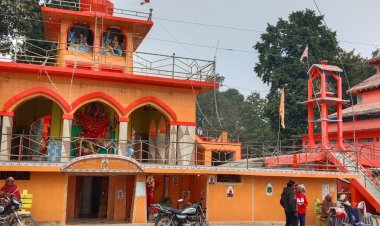 बद्धुपुर हनुमान मंदिर की गजब है आस्था मालिश और औषधि से होता है लकवा ग्रस्त मरीजों का इलाज