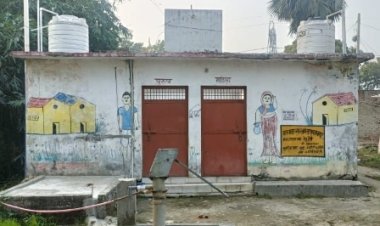 लाखों से खर्च पर बना भवरहा में सामुदायिक शौचालय पर लटक रहा ताला,
