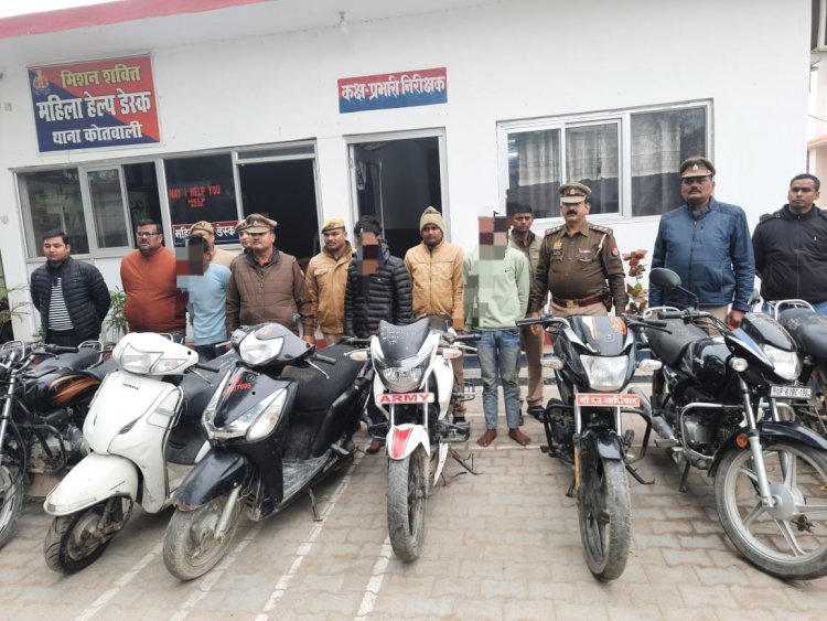 चोरी की 15 मोटर साइकिल के साथ दो बाल अपचारी सहित पांच गिरफ्तार