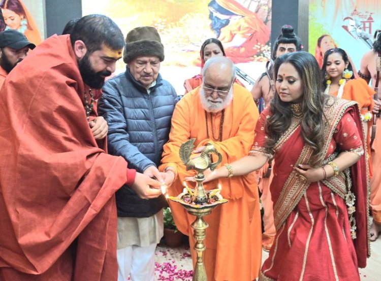 डॉ. इंद्रेश कुमार और सांसद मनोज तिवारी ने मंदाकिनी बोरा के गीत  जय सियाराम- शबरी एपिसोड' का किया अनावरण